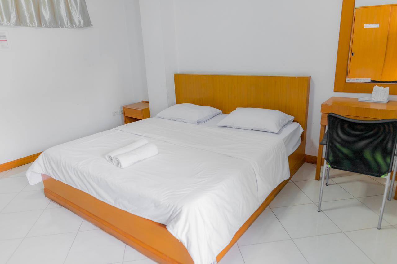 Chonnatee Residence Chum Phae Екстер'єр фото